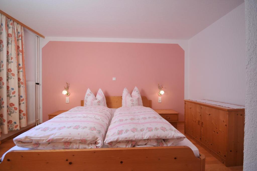 Hotel-Pension Faneskla Silbertal Zimmer foto